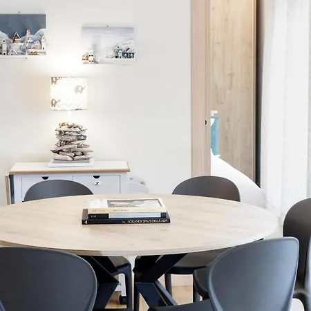 Hellochalet - Croix Du Cervin - 150mt From Cretaz Chairlift, Living Appartement Breuil-Cervinia