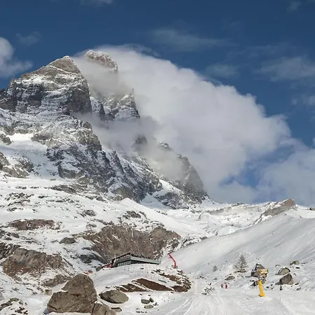 Hellochalet - Croix Du Cervin - 150mt From Cretaz Chairlift, Living * Breuil-Cervinia