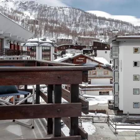 Hellochalet - Croix Du Cervin - 150mt From Cretaz Chairlift, Living Apartamento *